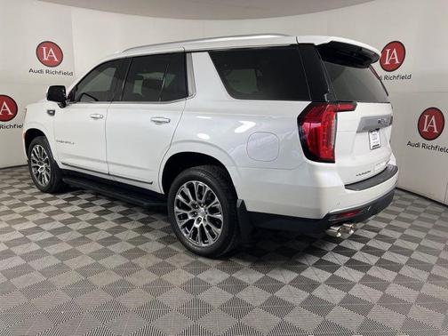 White Frost Tricoat 2022 GMC Yukon Denali