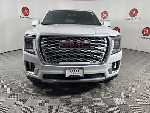 White Frost Tricoat 2022 GMC Yukon Denali