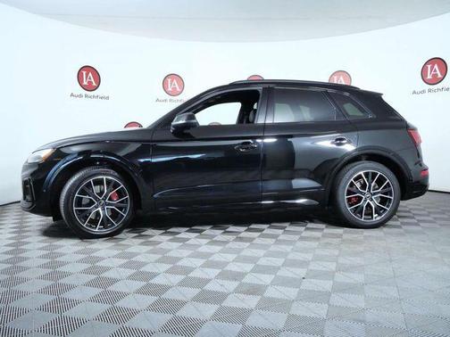 Mythos Black Metallic 2023 Audi SQ5 3.0T Prestige