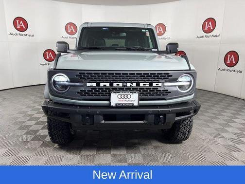 Cactus Gray 2022 Ford Bronco Badlands