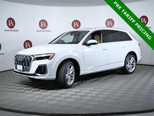 2025 Audi Q7 55 Premium Plus