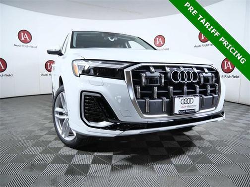 2025 Audi Q7 55 Premium Plus