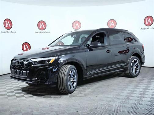 2026 Audi Q7 45 Premium