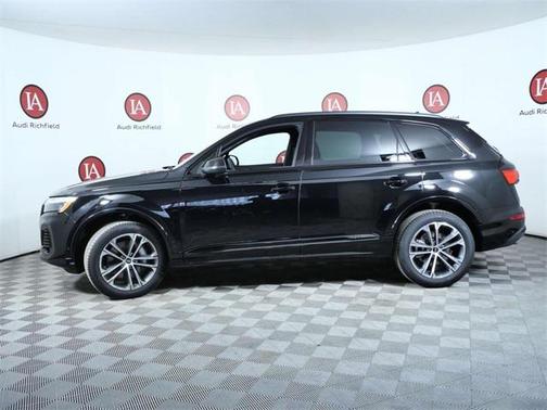 2026 Audi Q7 45 Premium