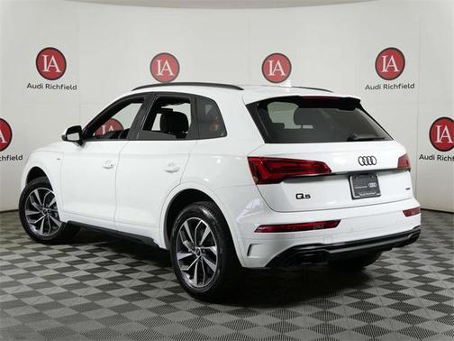 2024 Audi Q5 45 S line Premium