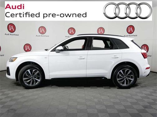 2024 Audi Q5 45 S line Premium