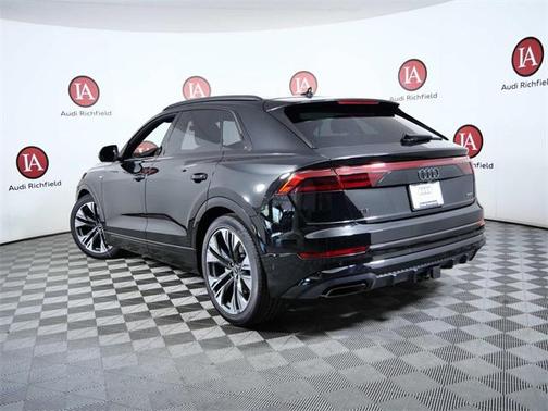 2025 Audi Q8 55 Premium Plus