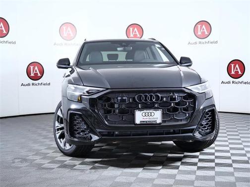 2025 Audi Q8 55 Premium Plus