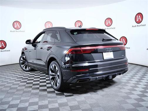 2025 Audi Q8 55 Premium Plus