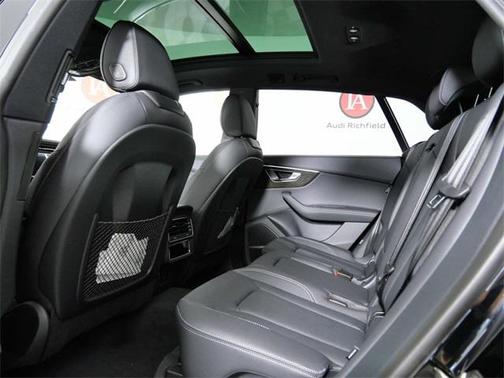 2025 Audi Q8 55 Premium Plus