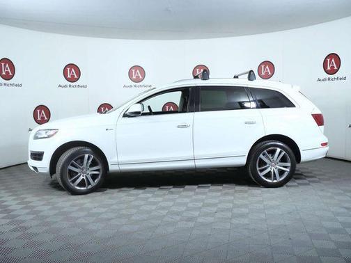 Carrara White 2015 Audi Q7 3.0T Premium Plus
