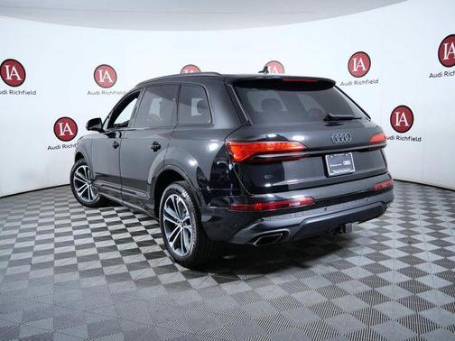 2025 Audi Q7 45 Premium Plus