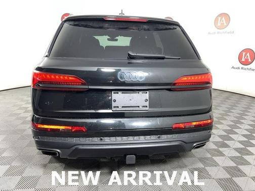 2025 Audi Q7 45 Premium Plus