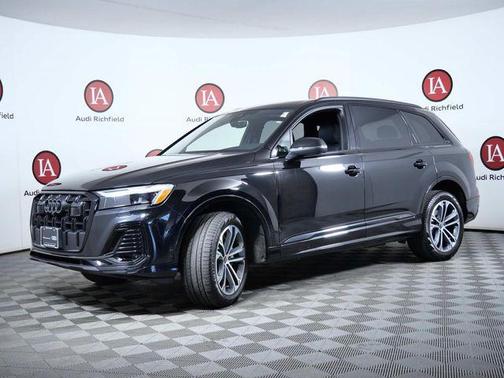 2025 Audi Q7 45 Premium Plus