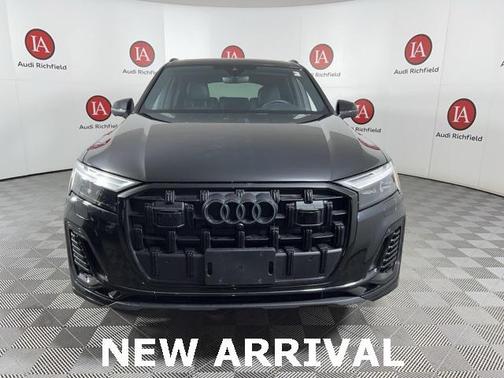 2025 Audi Q7 45 Premium Plus