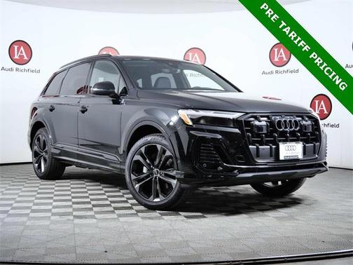 2025 Audi Q7 55 Premium Plus