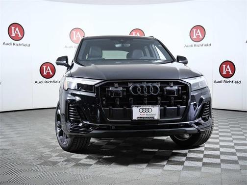 2025 Audi Q7 55 Premium Plus