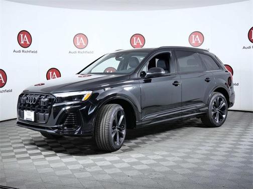 2025 Audi Q7 55 Premium Plus