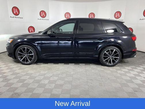 Orca Black Metallic 2020 Audi SQ7 4.0T Prestige