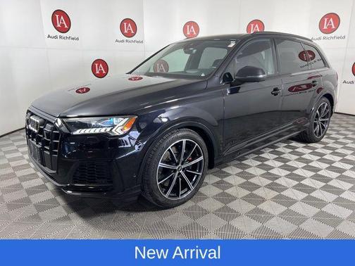 Orca Black Metallic 2020 Audi SQ7 4.0T Prestige