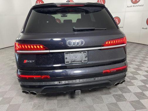 Orca Black Metallic 2020 Audi SQ7 4.0T Prestige