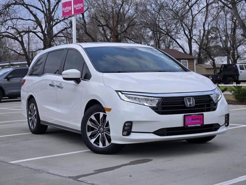 2023 Honda Odyssey 