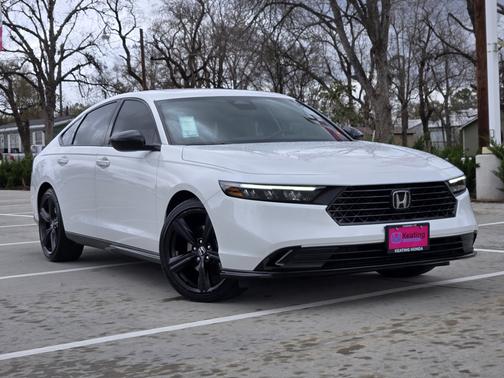 2025 Honda Accord Hybrid 