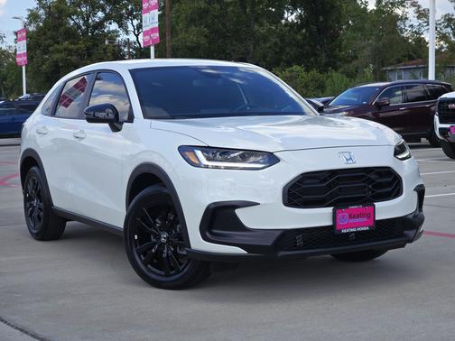Platinum White Pearl 2027 Honda HR-V