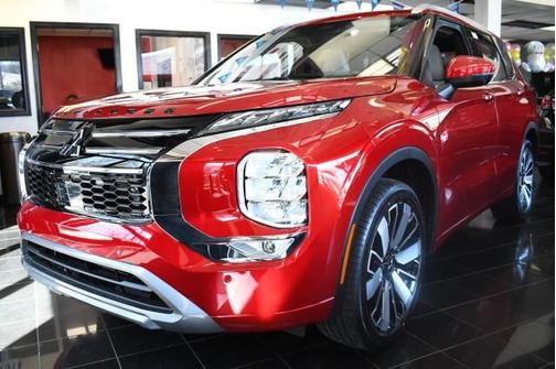 2025 Mitsubishi Outlander SEL