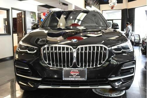 Black Sapphire Metallic 2023 BMW X5 xDrive40i