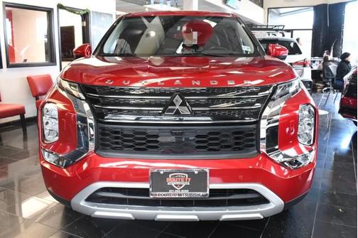 2022 Mitsubishi Outlander SE