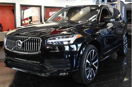 Onyx Black Metallic 2020 Volvo XC90 T6 Momentum 6 Passenger