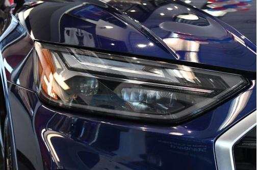 Navarra Blue Metallic 2023 Audi Q5 45 S line quattro Premium