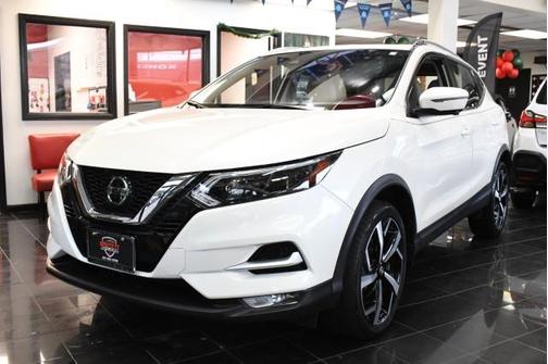 2022 Nissan Rogue Sport SL