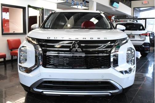 2026 Mitsubishi Outlander SE