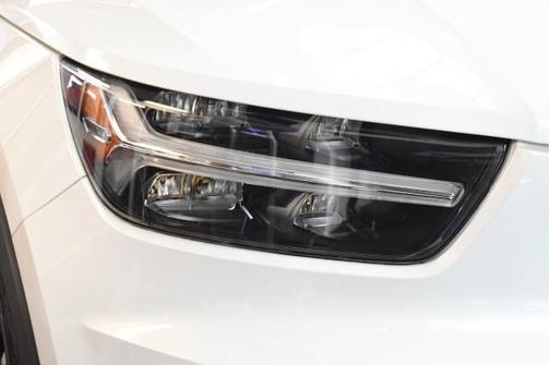 2021 Volvo XC40 T5 R-Design