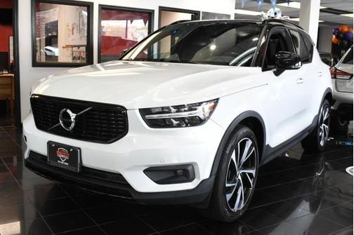 2021 Volvo XC40 T5 R-Design