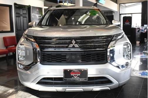 2022 Mitsubishi Outlander SEL