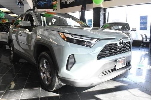 2022 Toyota RAV4 XLE