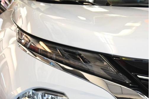 2025 Mitsubishi Outlander PHEV SEL