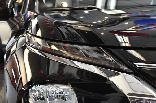 Labrador Black Pearl 2026 Mitsubishi Outlander SE