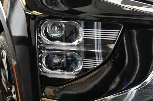 Labrador Black Pearl 2026 Mitsubishi Eclipse Cross SE