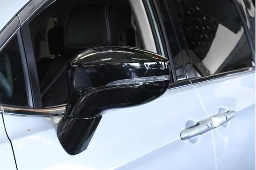 Silver Mist Clearcoat 2024 Chrysler Pacifica Touring-L