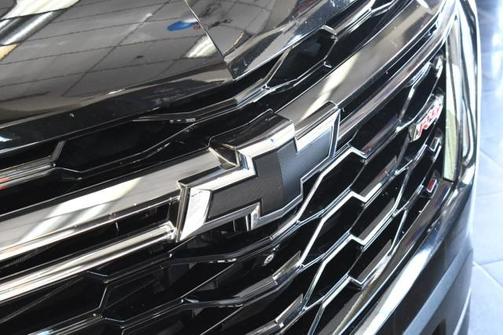 Mosaic Black Metallic 2023 Chevrolet Traverse RS