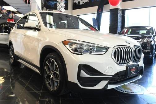 Alpine White 2022 BMW X1 xDrive28i