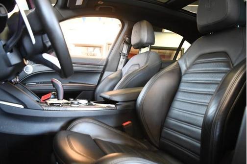 2023 Alfa Romeo Stelvio Ti