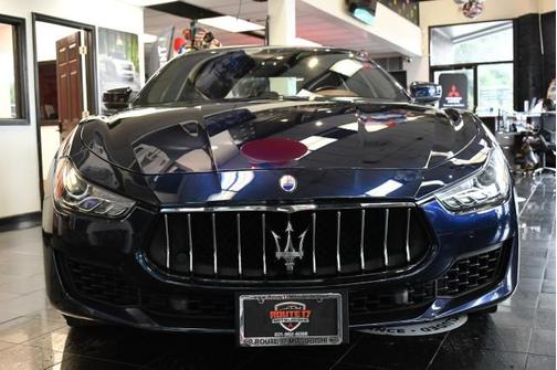 Nero 2019 Maserati Ghibli S Q4