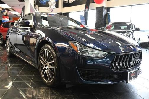 Nero 2019 Maserati Ghibli S Q4