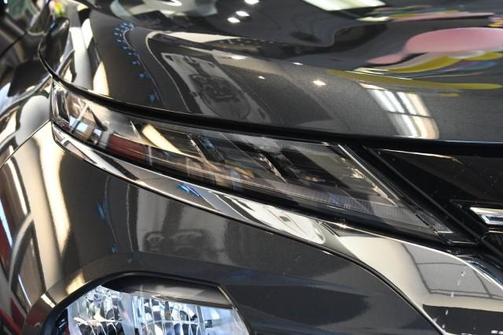 Graphite Gray Metallic 2026 Mitsubishi Outlander SEL