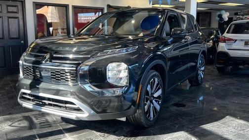 2026 Mitsubishi Outlander SE